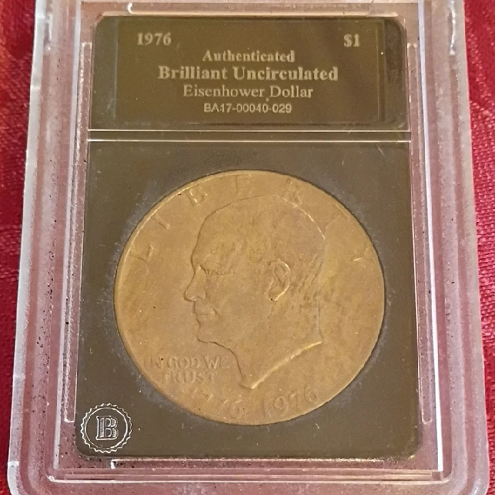 1976 Eisenhower Dollar in Acrylic Holder - Gold Tone